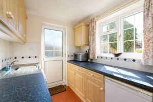 Kitchen- click for photo gallery